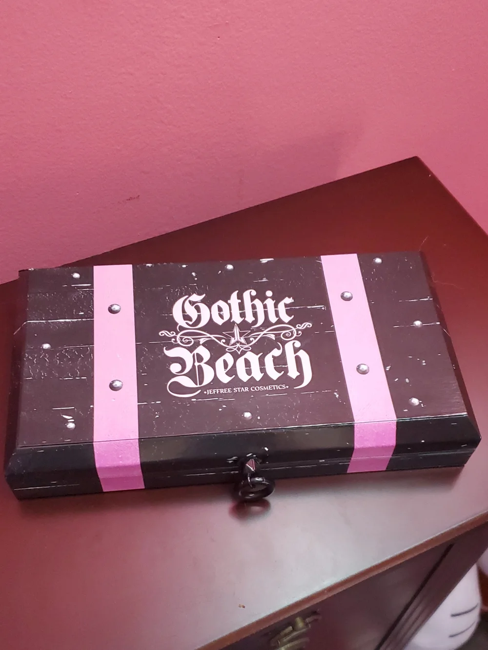Jeffree Star Gothic Palette